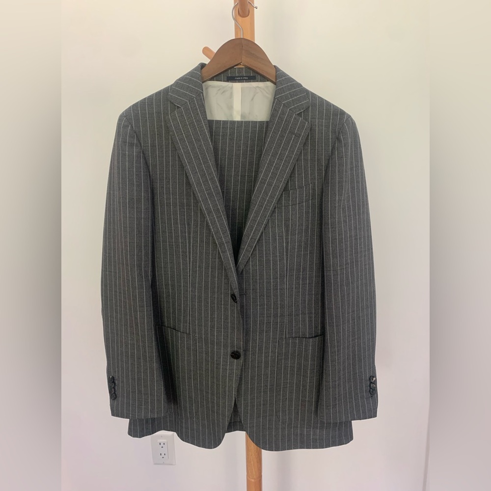 Suitsupply Wool Grey-White Stripe Suit